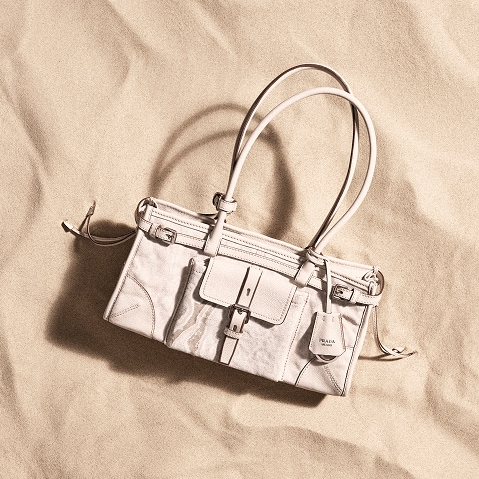 Prada logo