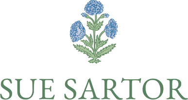 SUE SARTOR logo